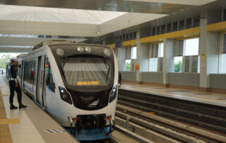 Keseruan naik LRT Palembang keliling kota